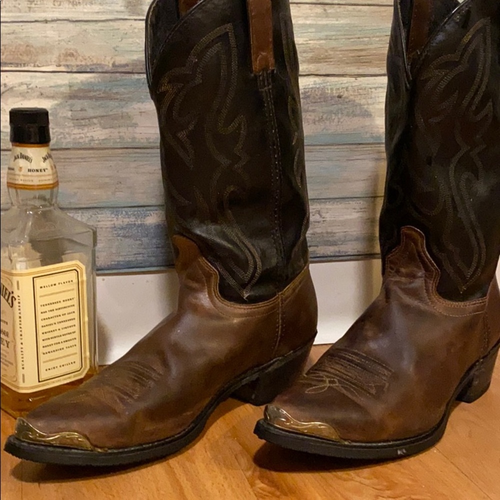 Men’s cowboy boots. 10 1/2D.